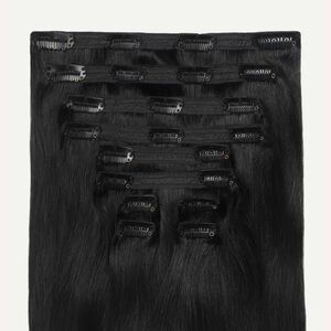 LuxyHair 20" Classic Jet Black Clip-Ins (220g)